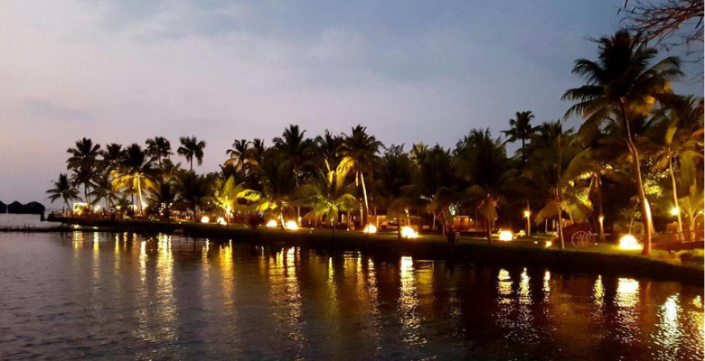 Kumarakom Lake - Best Backwater Resorts in South India 